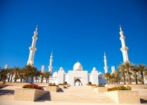 Dovolená v Dubaji se snídaní a výletem do Abú Dhabí z Prahy za 17390 Kč