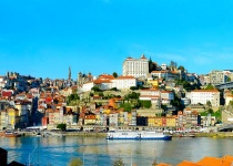 Když se nemůžeš rozhodnout - historie, gastro speciality a příroda Praha Porto Ponta Delgada Lisabon Praha od 8999 Kč