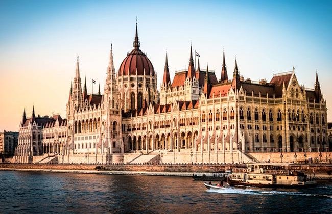 budapest1-650x450.jpg