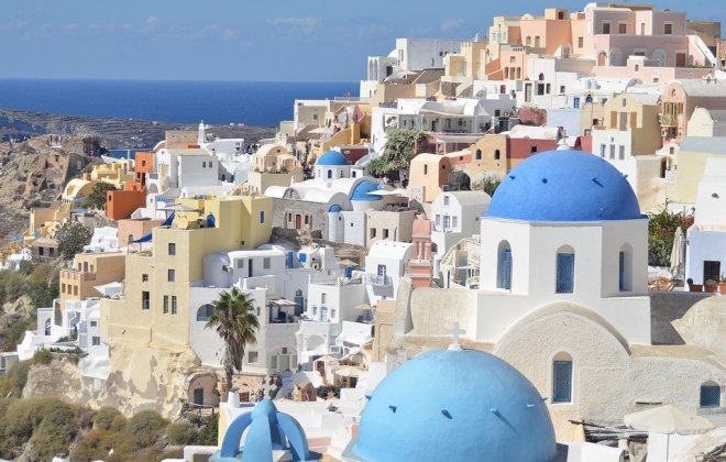 santorini-3678059_960_720.jpg