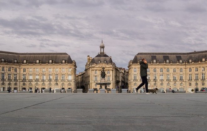 bordeaux-4120828_960_720.jpg