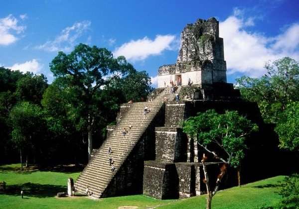 guatemala-pyramida.jpg