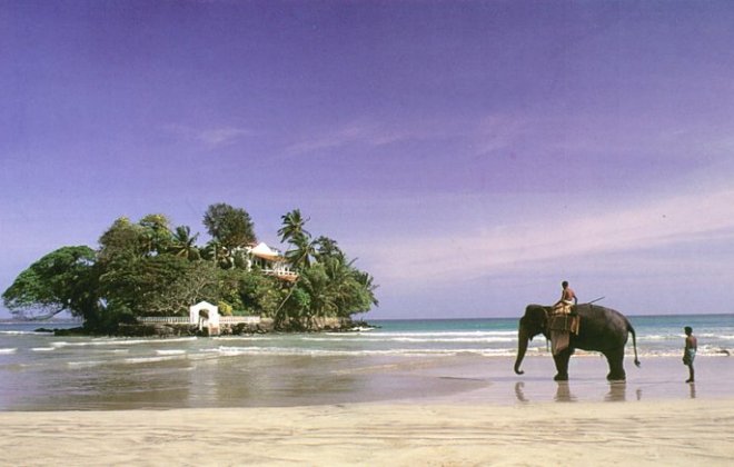 Sri-Lanka-beach.jpg