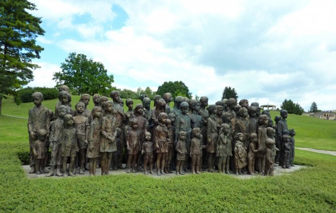 Památník_Lidice.jpg
