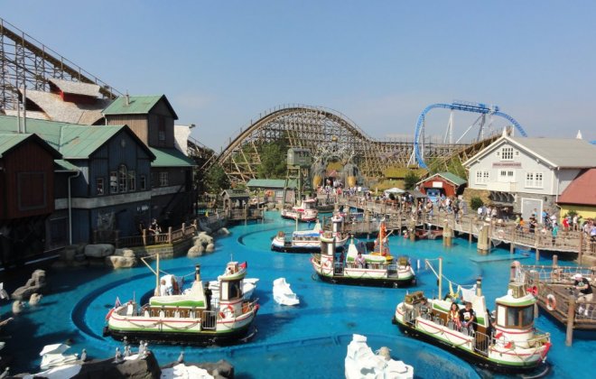 Europa-Park_-_Wodan_-_Timburcoaster.JPG