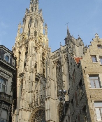 gotická katedrála Onze-Lieve-Vrouwkathedraal