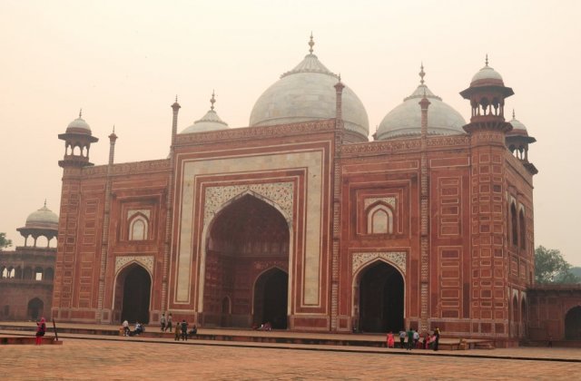 Taj Mahal.jpg
