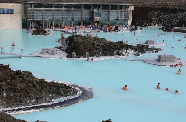 Blue-Lagoon-Iceland.jpg