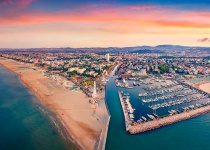 Dovolená v Rimini v 3*hotelu se snídaněmi a přímým letem z Prahy nebo Vídně
