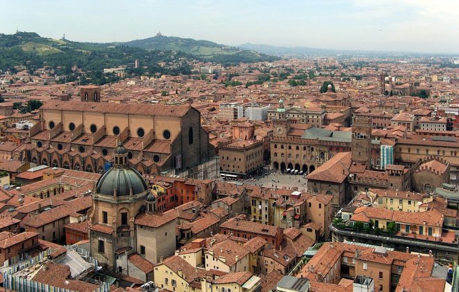963px-Bologna-SanPetronioPiazzaMaggiore1.jpg